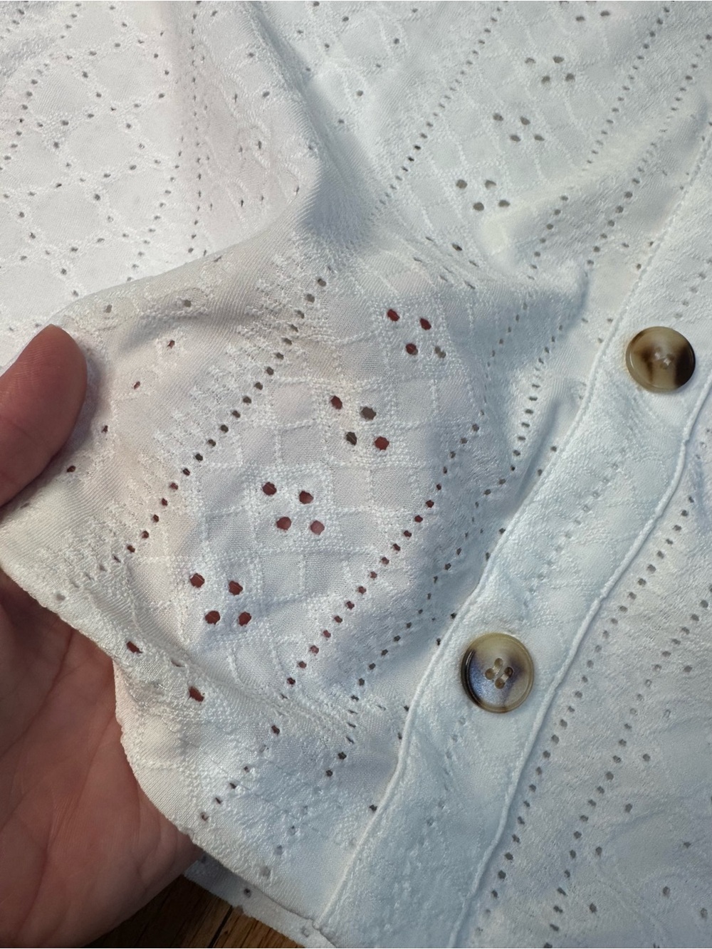 Cupshe Eyelet Button-Front Tie Shoulder Tank White XL - Picture 4 of 14